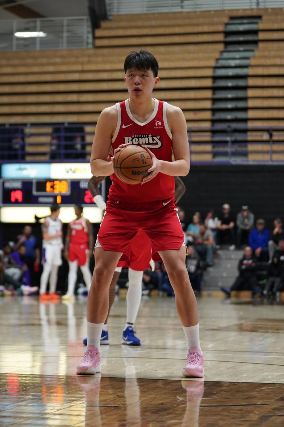 [图]杨瀚森15+9+5 撕裂之城混音险胜山谷太阳